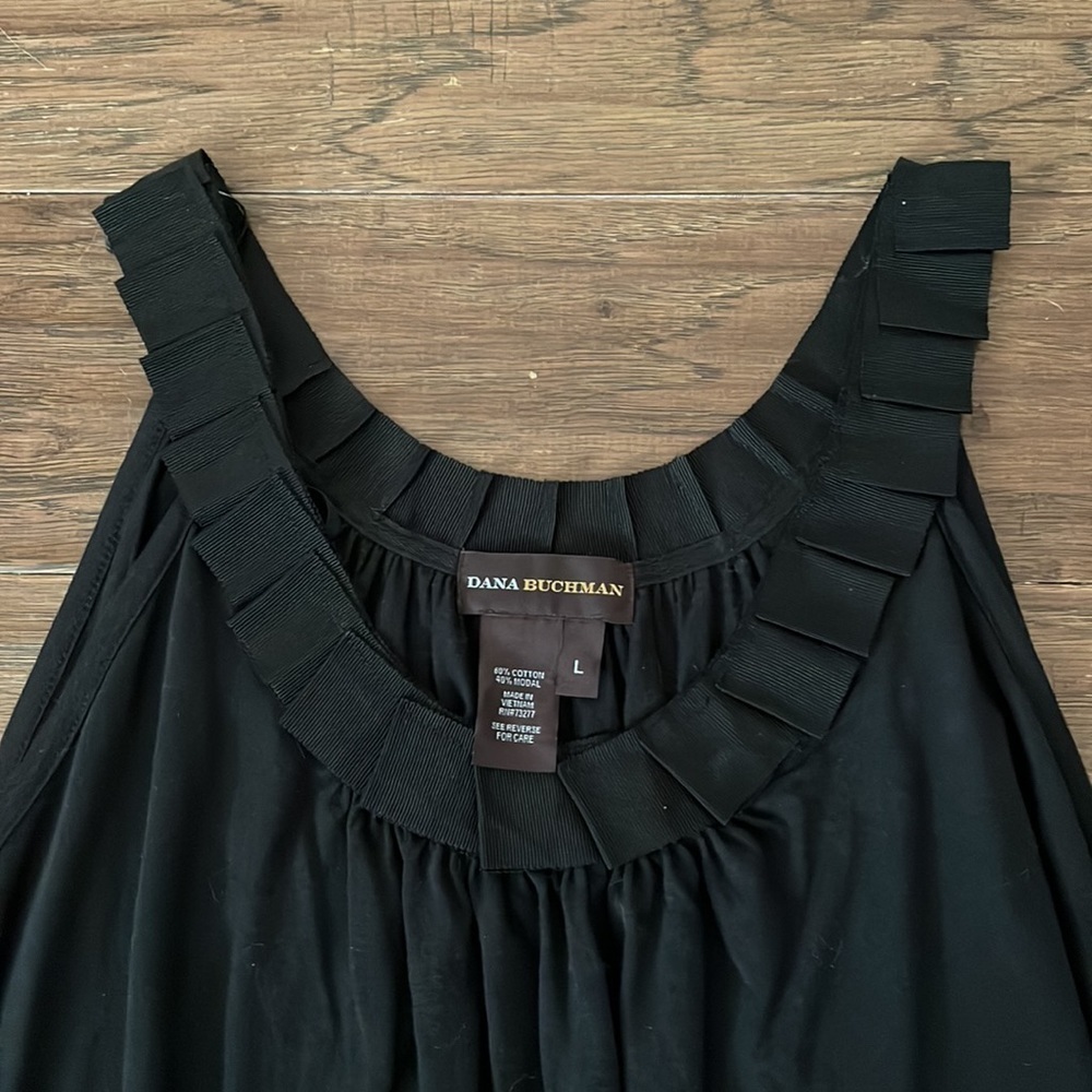 Dana Buchman Sleeveless Shirt - Picture 2 of 6